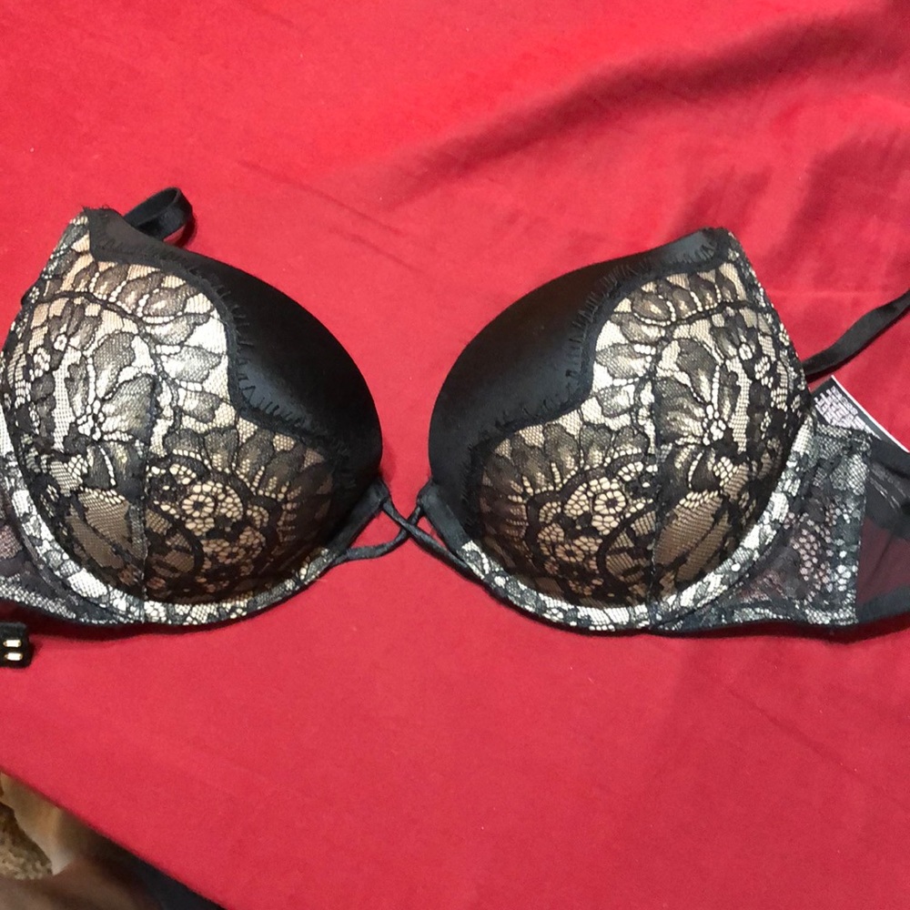 Victoria’s Secret Bombshell Bra